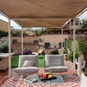 Trevi Luxury Terrace Apartment Rome